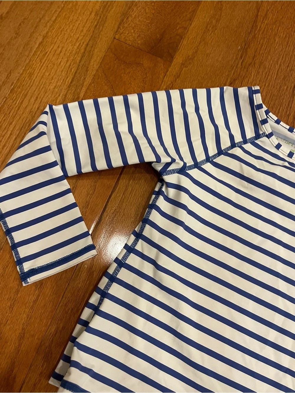 Garnet Hill Kids White Navy Blue Stripe Swim Rashguard Size 05